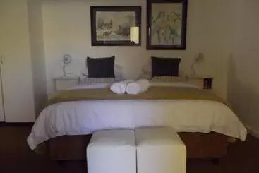 Bed and Breakfast Breeze Inn Guesthouse