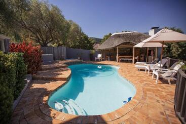Chapman S Peak Bed And Breakfast