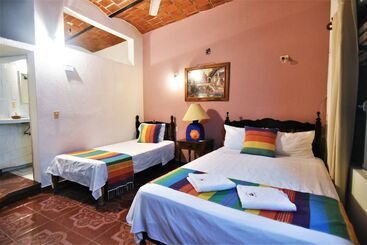 ホテル Don Miguel Plaza