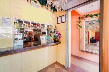 בית מלון כפרי Hill Times Inn