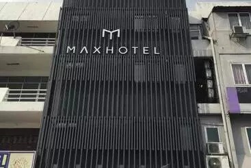 Max Hotel Subang Jaya