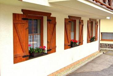 אתר נופש Family Apartments