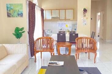 Rumbia Resort Villa Paka