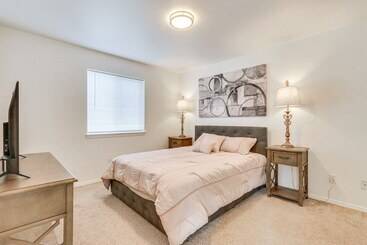 کلبه Charming Home W/ Patio: 3 Mi To Hayden Lake!