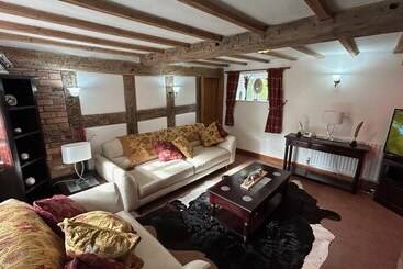 3 Bed Cottage Alton Towers Chatsworth Polars Peaks