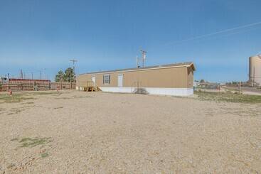 Hus på landet Remote Texas Group Retreat W/ Free Wifi!