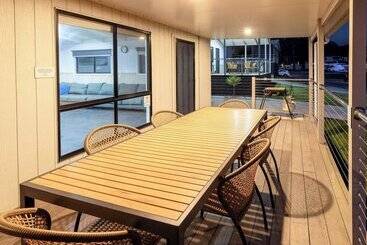 בית מלון כפרי Big4 Wallaga Lake Holiday Park