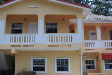 Hostel Hilltop View Guesthouse