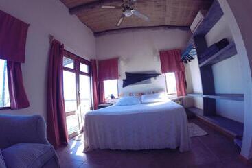 Bed and Breakfast Hale Lau