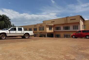 Brisk Hotel Triangle