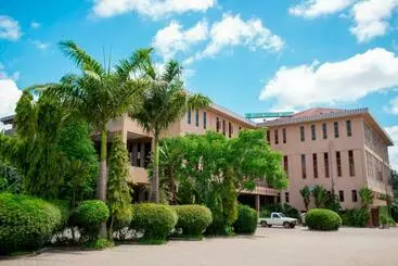 Hotel Lush Garden