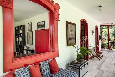 Hacienda Venecia Main House & Coffee Lodge