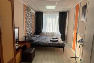 ユースホステル Uneed Rooms Sakvoiaj