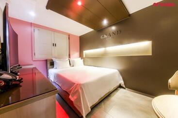 Goodstay Grand Motel Chuncheon