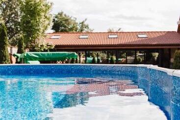 هتل Kiev 365 Park