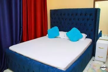 تختخواب و صبحانه Mahnoor Airbnb