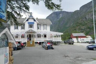 Bed and Breakfast Eidfjord Gjestgiveri