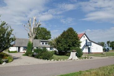 Aamiaismajoitus (B&B) österlens Karlsgård