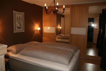 Dalen Bed & Breakfast