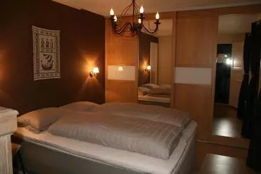 Dalen Bed & Breakfast