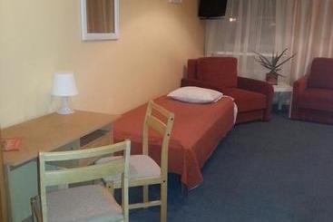 هتل Viesnīca Kandava