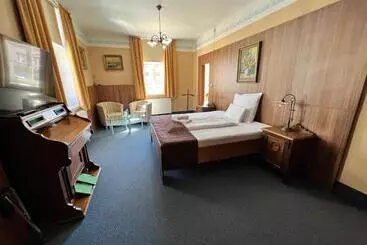 Hotel Maxi