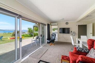 ベッドアンドブレックファースト Ngongotaha Lakeside Lodge