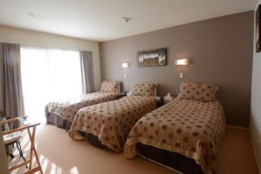 민박 Springwaters Lodge