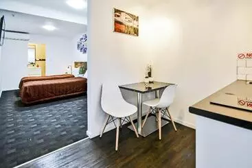 Newlands Court Motel
