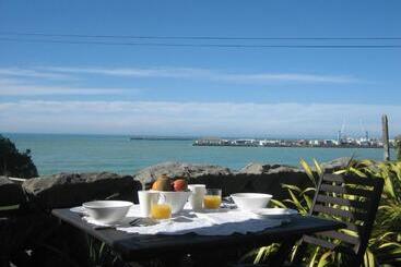 Pleasant View Bed & Breakfast