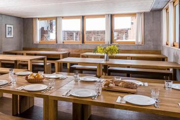 فندق صغير Nova Casa Spinatscha Sedrun