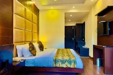 Otel Khamba Lodge