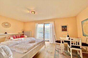 Pension Peace Over The Lake Rooms Happy Rentals