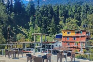 Hotell Luvya Retreats