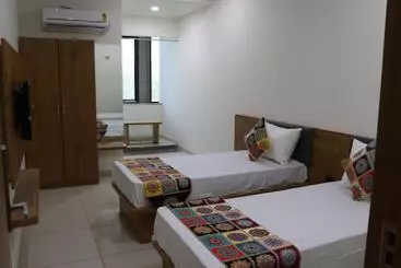 Hotel Krishna Kunj Inn