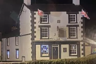 Retkeilymaja Prince Of Wales Pub And Accommodation