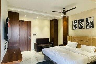 Hotel Narmada Residency
