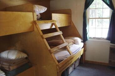 Hi Mosquito Creek   Wilderness Hostel