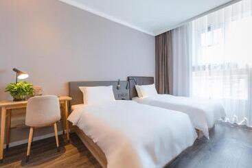 Hanting Premium Hotel Qingdao Yongping Road Metro Station