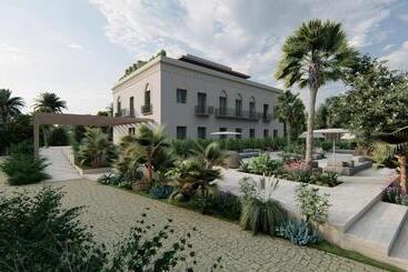 هتل Dimora Vadalusa Contemporary Luxury Retreat
