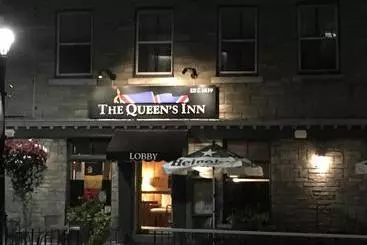 Hotel The Queen's Inn