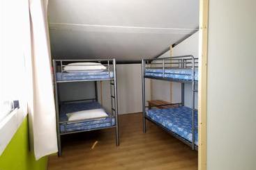 Hostel & Gym Relise   Albergue Juvenil