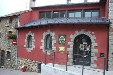 ホテル Fonda Merce