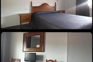 فندق Hostal San Antonio