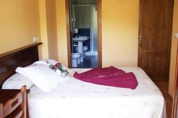 ホテル Restaurante Canero