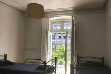 Albergue De Peregrinos La Bilbaina   Hostel