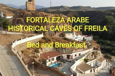 住宿加早餐 Cuevacasa Cave Retreat Secluded Location With Mountain Views