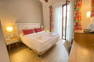 تختخواب و صبحانه Rosal By Seaward Suites Only Adults