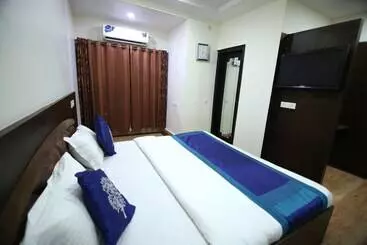 Hotel Kanishka