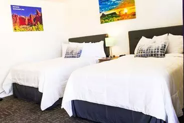 Motel Blue Sage Inn & Suites